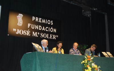 Programa Acto Institucional Entrega de Premios a la Investigación 2013