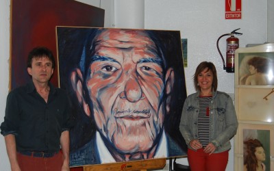 El pintor villenense Miguel Ángel Escoin dona una de sus obras al Ayuntamiento de Villena
