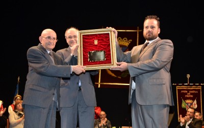 La Junta Central de Fiestas recibe la Medalla de Oro de la Ciudad