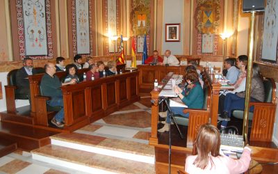 Aprobados el pliego de limpieza de edificios públicos y la ordenanza para la regulación de ocupación pública de sillas y mesas