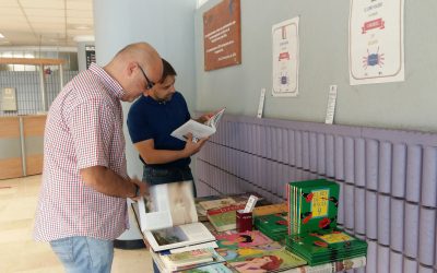 El departamento de Salud de Elda pone en marcha el proyecto «El libro viajero te acompaña a mundos por descubrir»