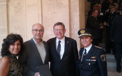 La Generalitat Valenciana condecora al Cuerpo de la Policía Local de Villena