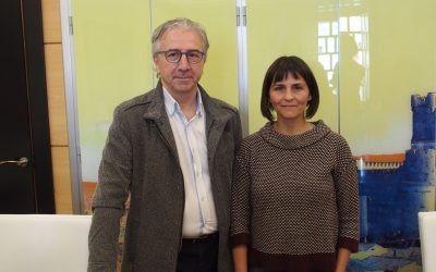 Charla para compartir vivienda a personas que se encuentran solas