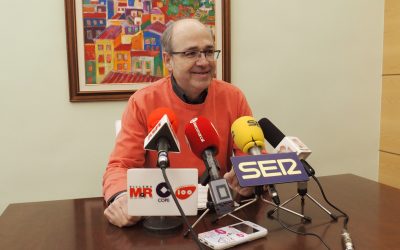 La comisión de seguimiento de la piscina se reúne para mejorar su rentabilidad