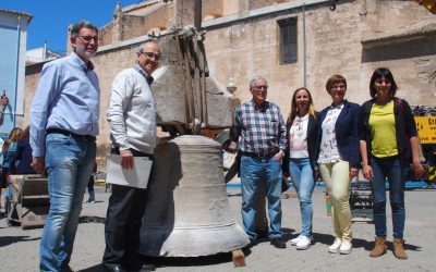 Extraídas las campanas de Santiago para su restauración