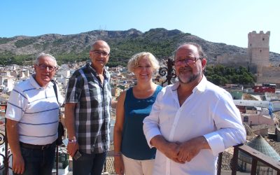 El Alcalde, Francisco Javier Esquembre, la Concejala de Urbanismo Cate Hernández y un reducido grupo visitan el campanario rehabilitado