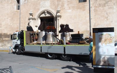 Las Campanas rehabilitadas se exponen en la Iglesia de Santiago