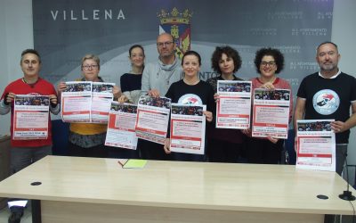 Recogida de ayuda humanitaria para los refugiados en Atenas