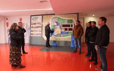 Visita a la planta de residuos de Algimia