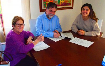 Firma del convenio con Cruz Roja