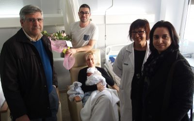 Visita al primer bebé del año en España