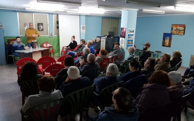 Reunión positiva para instaurar la recogida puerta a puerta en La Constancia