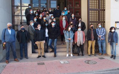 Emotiva despedida de los jóvenes contratados   con los programas de empleo