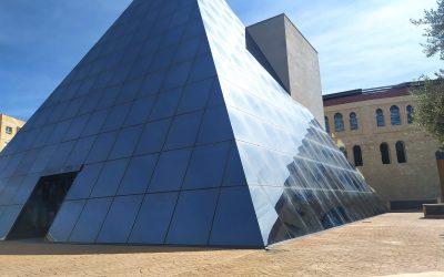 La vacunación de la tercera dosis de la Covid-19 a mayores de 60 años se extiende hasta el 17 de diciembre en las instalaciones de la Pirámide