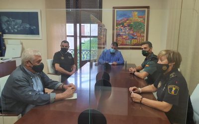 El alcalde y el edil de Seguridad se reúne con el teniente de la Guardia Civil de Villena para analizar aspectos de seguridad ciudadana