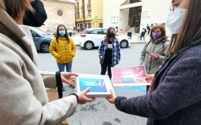 Marta Pardo, IES Las Fuentes, y Lorena Ballester, IES Hermanos Amorós, ganadoras del Concurso Tiktoks por la Igualdad