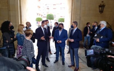 Cerdán confía en la respuesta de la Generalitat a favor de los sectores del calzado, componentes y marroquinería