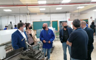 El director general visita Villena para la implantación pionera en España de la “FP a la carta”