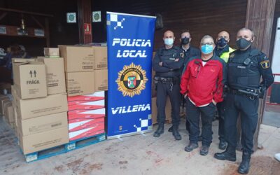 La Policía Local entrega material humanitario para la población de Ucrania