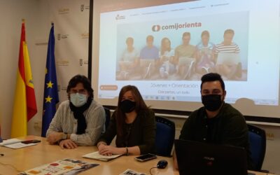 Villena presenta la web juvenil ‘comijorienta.org’ para ofrecer información educativa y laboral  