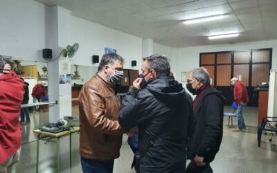 El Ayuntamiento reúne a vecinos y comerciantes de Santa María de la Cabeza para explicar el inicio de las obras