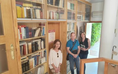 La concejala de Biblioteca se reúne con la familia de Juan Bautista Vilar para conocer las necesidades de traslado del resto de su legado