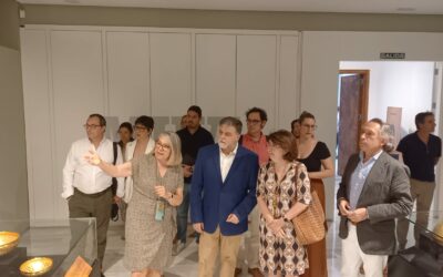 El Ayuntamiento de Villena y la Universidad de Alicante formalizan el convenio de cesión del legado bibliográfico del arqueólogo Schubart