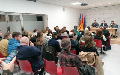 El alcalde se reúne con comerciantes de la Avenida de la Constitución para articular respuestas ante el final de las obras