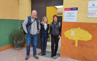 La Concejalía de Educación refuerza su apoyo al Centro de Día ‘Amigos del Cerezo’ de Villena