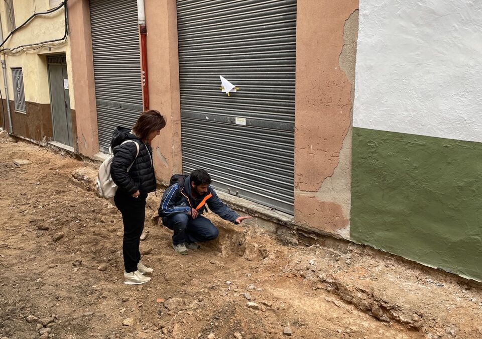 Las obras del barrio de San Antón descubren un tramo de la muralla del siglo XIV