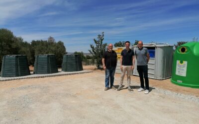 El Ayuntamiento instala en La Zafra un área de compostaje y una isla de contenedores de recogida selectiva