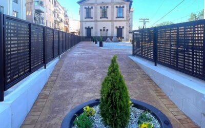 El Ayuntamiento inaugura ‘El Parterre’, el jardín trasero del MUVI