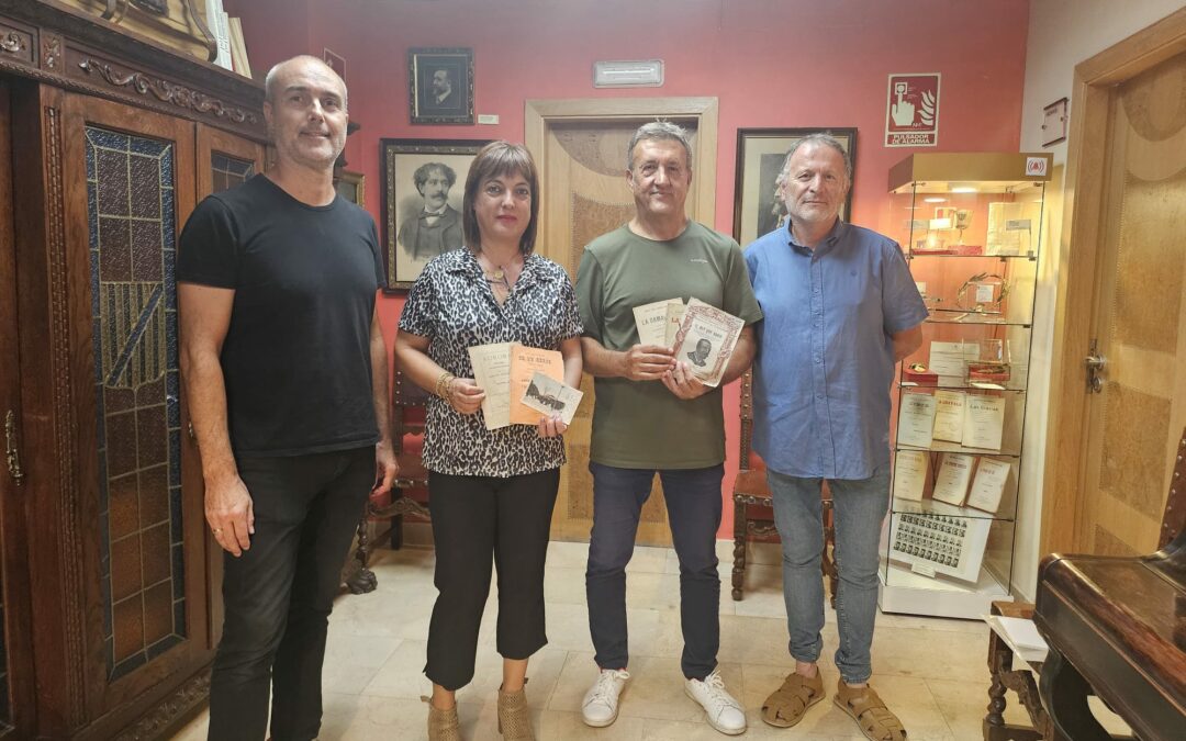 El Teatro Chapí recibe una donación de varios libretos de Aquilino Juan Ocaña y de Ruperto Chapí