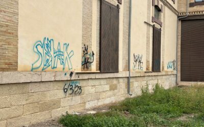 La Policía Local detiene a tres personas por atentado al patrimonio histórico por realizar pintadas en la fachada trasera del Museo de Villena