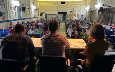 El alcalde se reúne con los vecinos del barrio La Morenica para analizar la situación y proponer medidas de apoyo tras los últimos desprendimientos de balcones