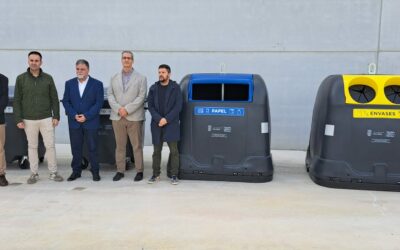 El equipo de Gobierno visita las nuevas instalaciones de la empresa de contenedores y productos plásticos Rototank en Villena