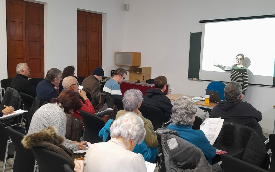 Más de 160 personas participaron en los talleres de Aula Innova Formación contra la Brecha Digital