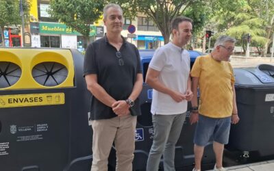 Villena instala contenedores adaptados para uso de personas con movilidad reducida