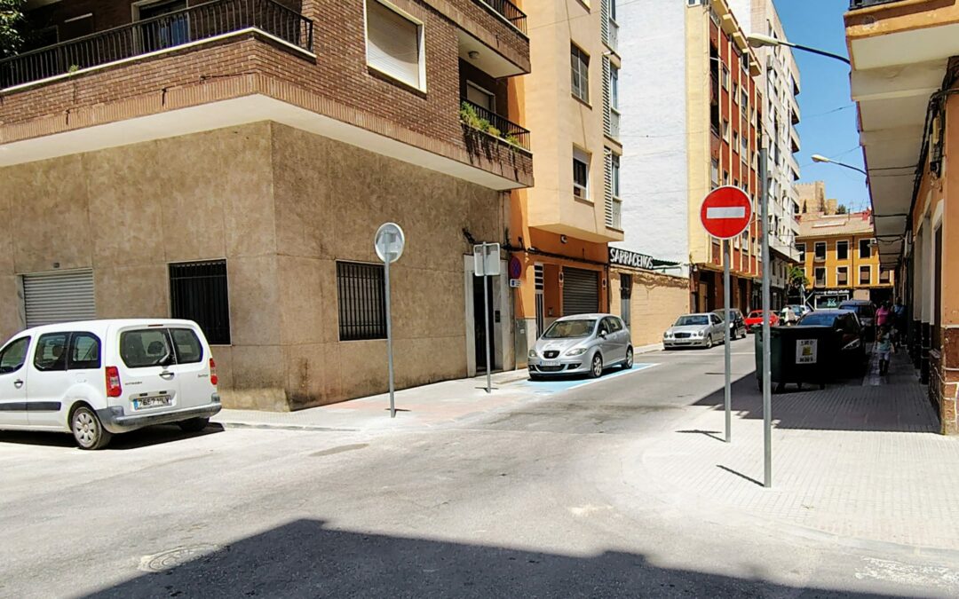 Villena mejora la accesibilidad en las avenidas de Aspe y Novelda