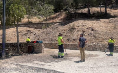 Medio Ambiente adecúa la explanada del mirador de Las Cruces