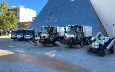 Villena renueva y amplía la flota de limpieza urbana